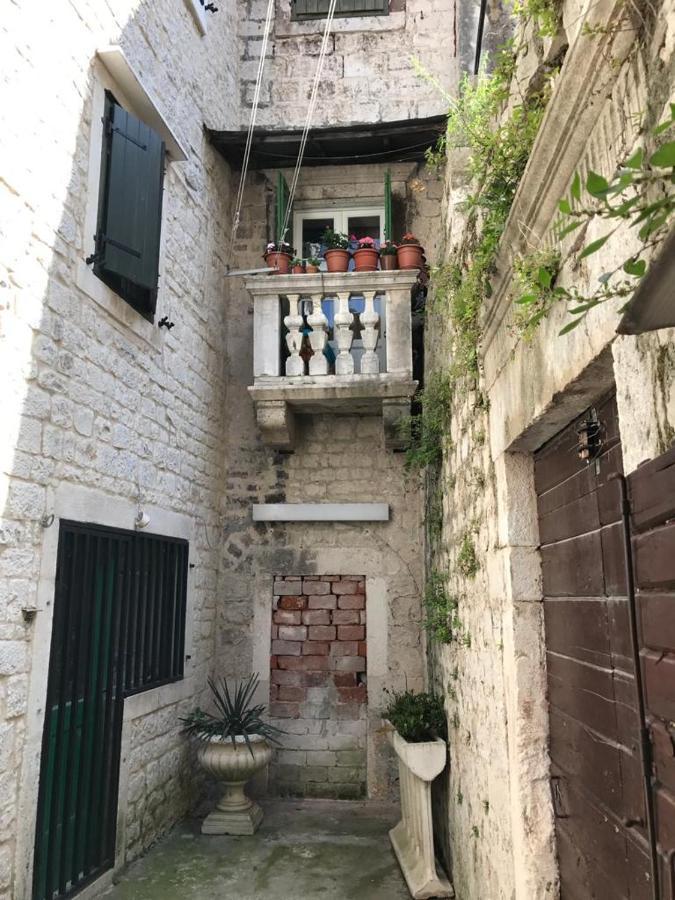 Old Town Apartments Trogir - Free Parking Exterior foto